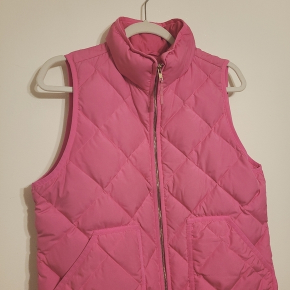 J. Crew | Women's Hot Pink Excursion Down Quilted Puffer Vest (Size Medium) - Picture 3 of 12